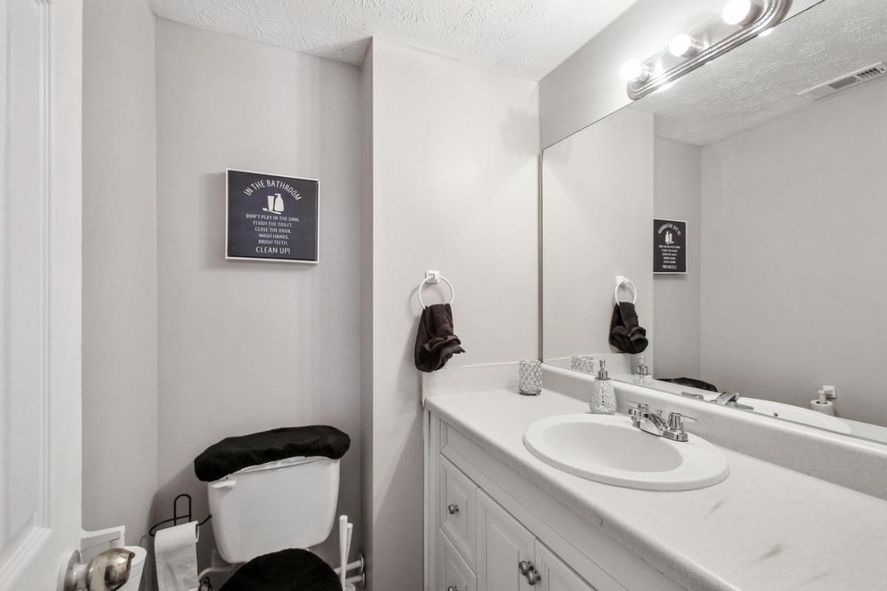 Diamonds Are Forever 4 Bedroom With Hot Tub